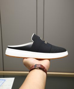 Gucci shoes