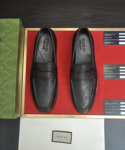 Gucci shoes