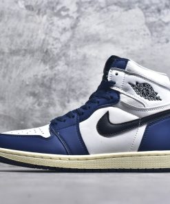 Nike Air Jordan 1