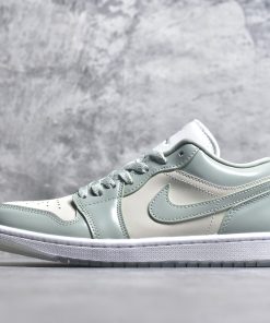 Nike Air Jordan 1