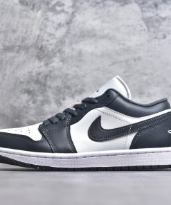 Nike Air Jordan 1