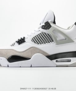 Nike Air Jordan 4 Retro
