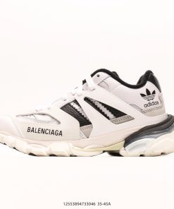 BALENCIAGA Triple S