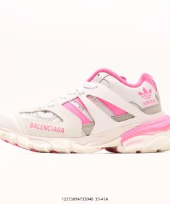 BALENCIAGA Triple S