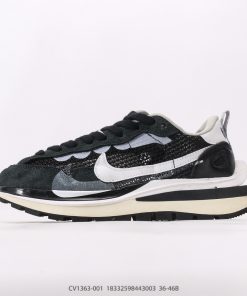 Nike VAPORWAFFLESACAI