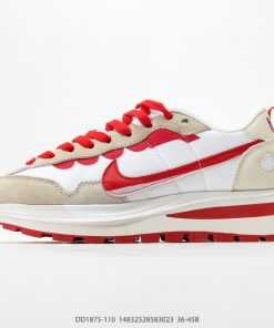Nike Vaporwaffle Sacai
