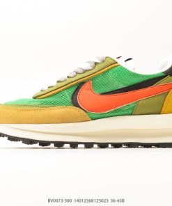 SACAI × NIKE LDV Waffle
