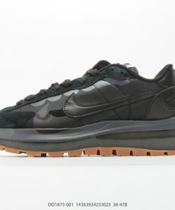 Nike Vaporwaffle Sacai