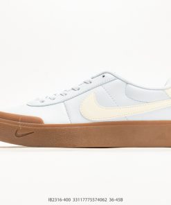 Nike Court Shot