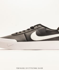 Nike Court Shot