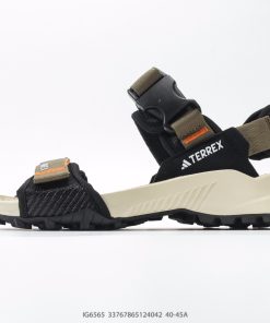 Adidas  Adilette Sandal 4.0