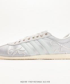 adidas originals ANFU W