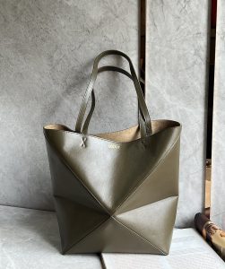LOEWE bags