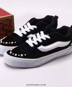 Vans Knu Skool