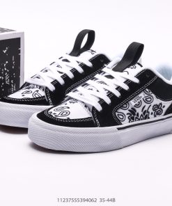 VANS  Style