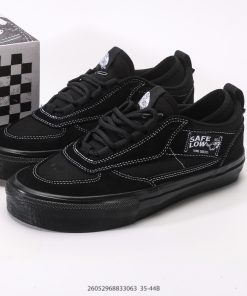 PALACE x Vans Half Cab