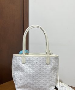 GOYARD