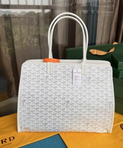 GOYARD