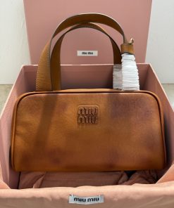 MIUMIU