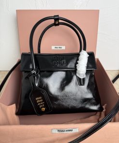 MIUMIU