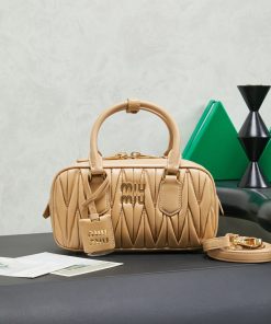 MIUMIU