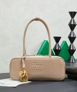 MIUMIU