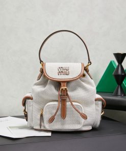 MIUMIU