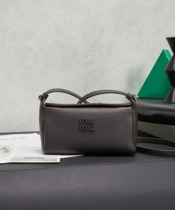 MIUMIU