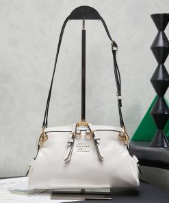 MIUMIU