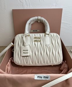 MIUMIU