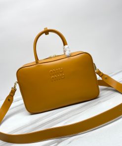 MIUMIU