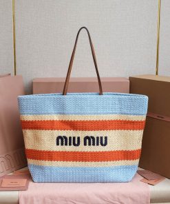 MIUMIU