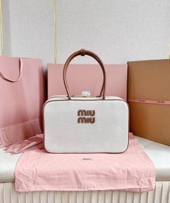 MIUMIU