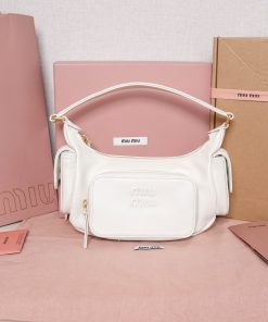 MIUMIU