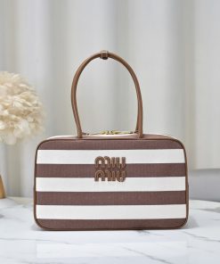 MIUMIU