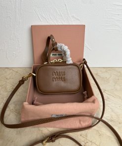 MIUMIU