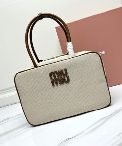 MIUMIU