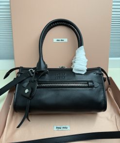 MIUMIU
