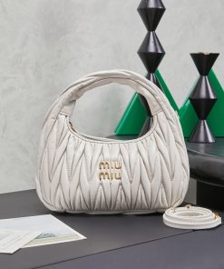 MIUMIU