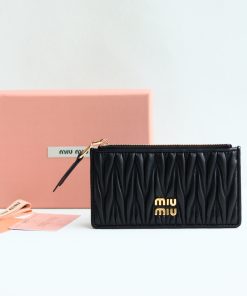 MIUMIU