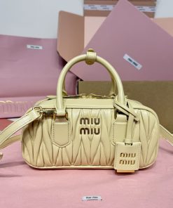 MIUMIU