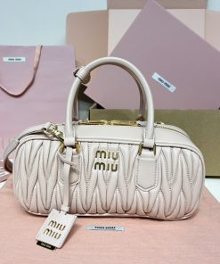 MIUMIU