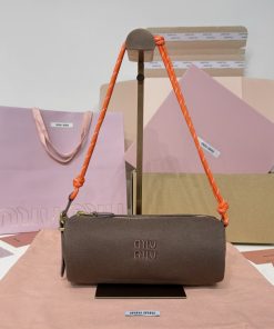 MIUMIU