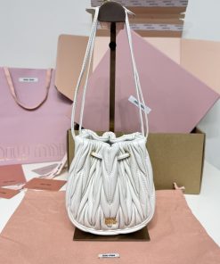 MIUMIU