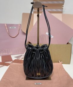 MIUMIU