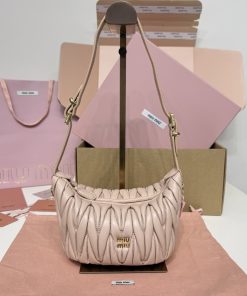 MIUMIU