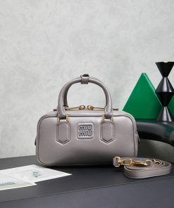 MIUMIU