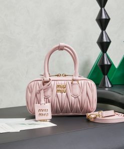 MIUMIU