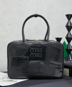 MIUMIU