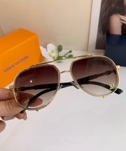 LOUIS VUITTON glasses